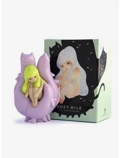 Flash Sale 👍 Uyu & Assteriskat Lavender Mist Vinyl Figure 🎉